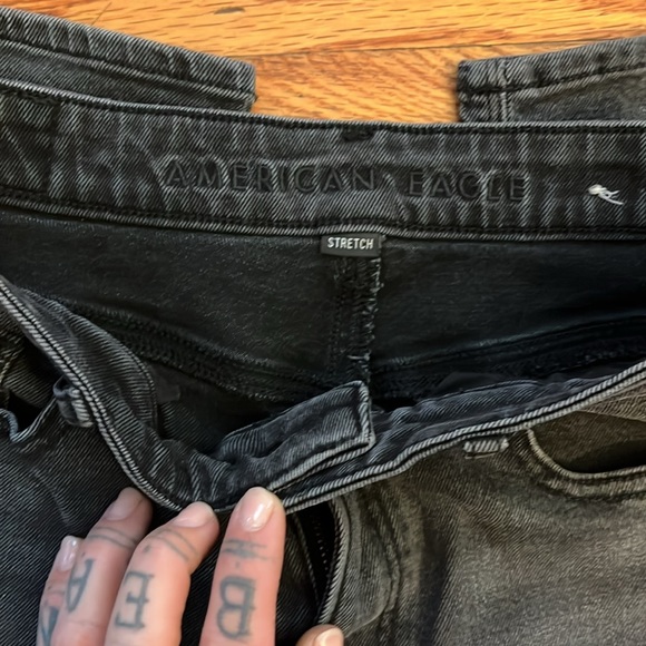 American Eagle Stretch Black Skinnies - Picture 4 of 4
